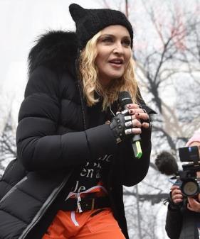 sexploiter, Madonna, media slave